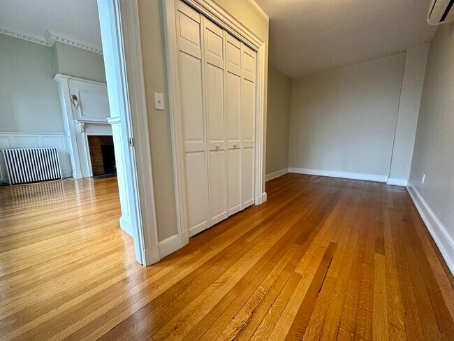 Foto del edificio - 472 Beacon St