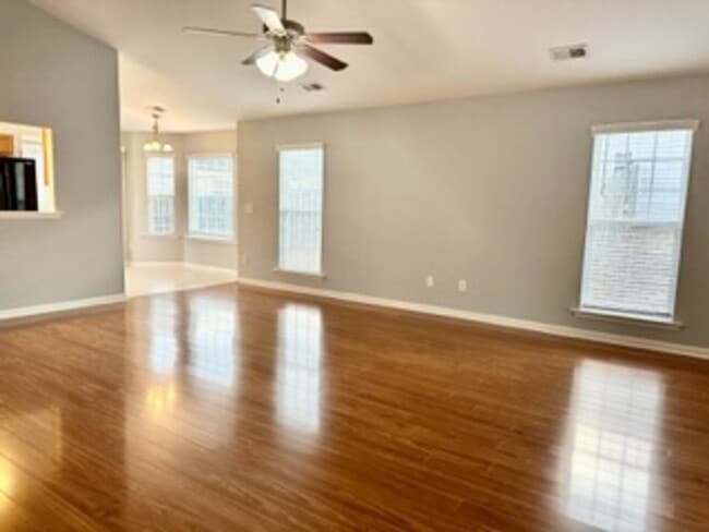 Building Photo - TWO BEDROOM GARDEN HOME IN GATED COMMUNITY