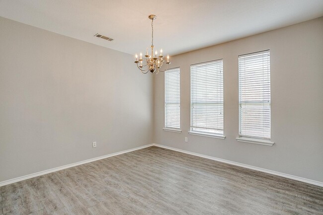 Foto del edificio - Large 4 Bedroom 3.5 Bathroom- Eagle Mounta...