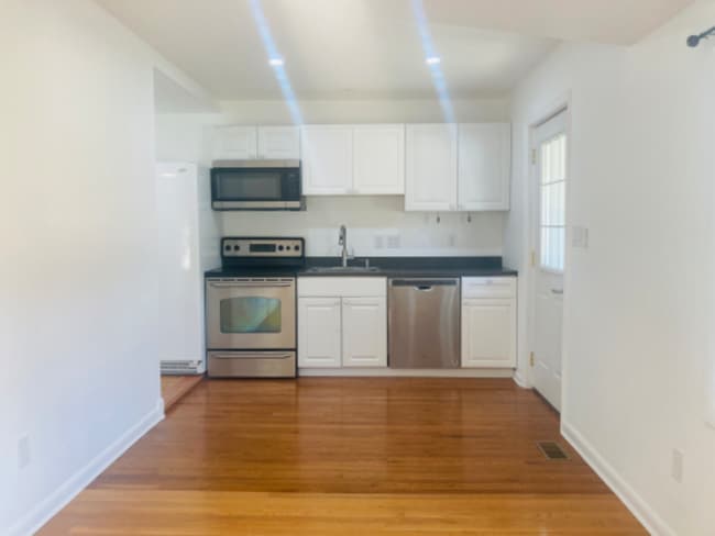 Building Photo - 18342 Clarke Rd