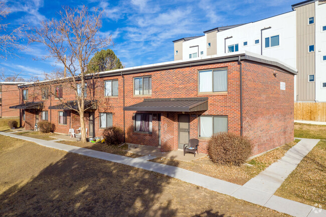 Building Photo - Westridge Apartment Homes