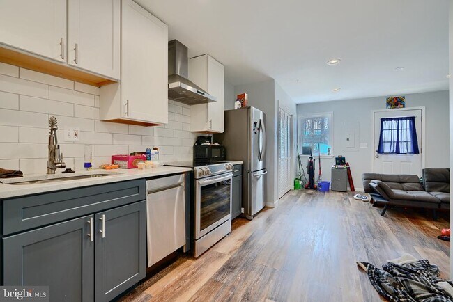 Foto del edificio - 1729 Guilford Ave