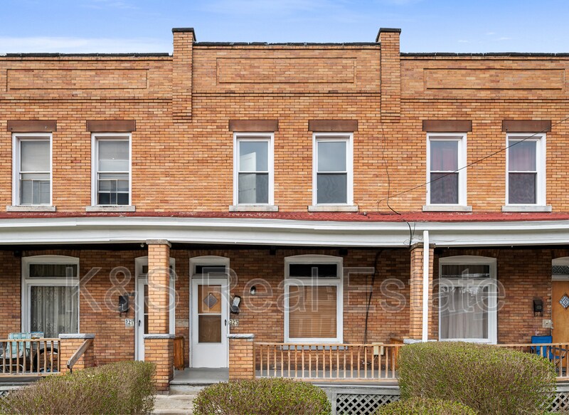 523 Marwood Ave, McKees Rocks, PA 15136 Condo for Rent in McKees