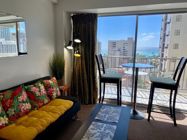 Foto del edificio - 6 Month minimum - Fully Furnished - Ocean ...