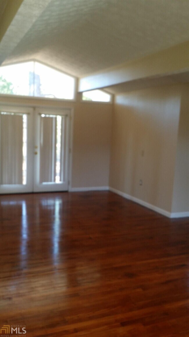 Building Photo - 3157 Wesley Chapel Rd