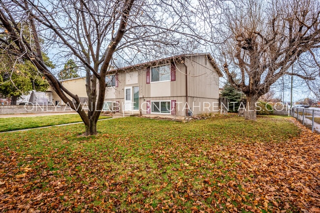 Building Photo - 893 N 500 E