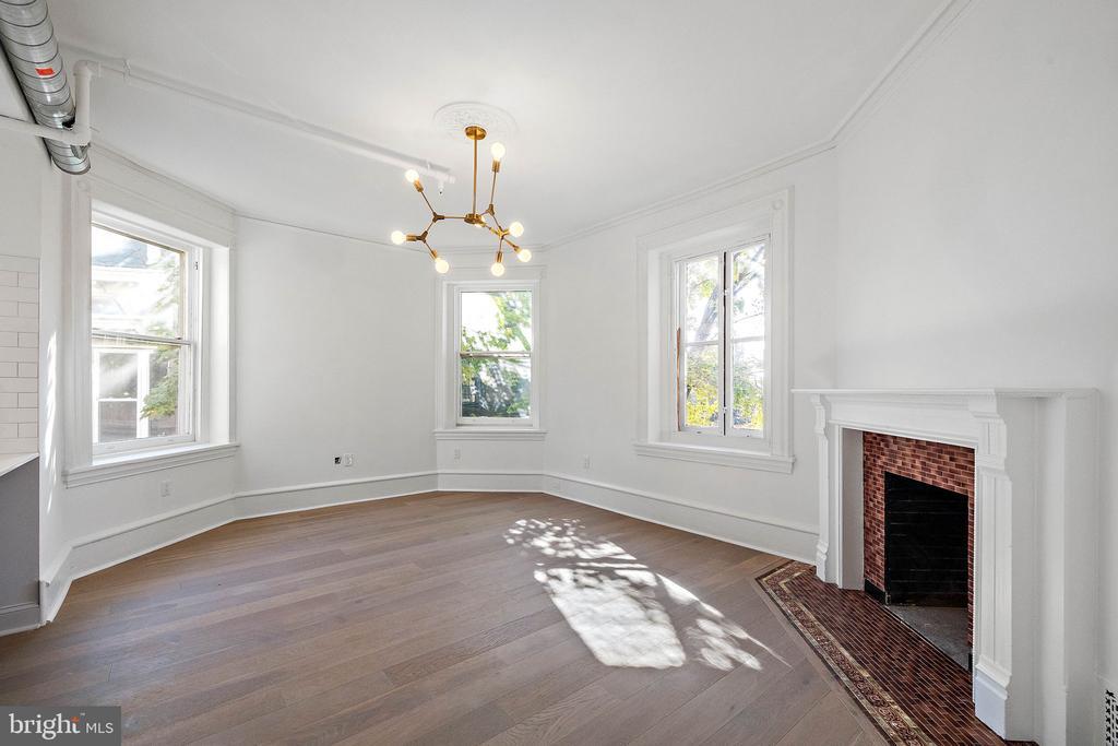 Primary Photo - 1308 Delaware Ave