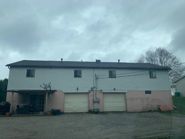 Building Photo - 5102 Echovale St NW