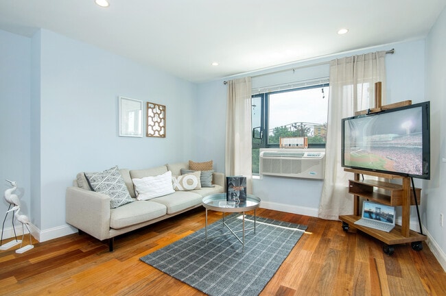 Interior Photo - St Georges Crescent