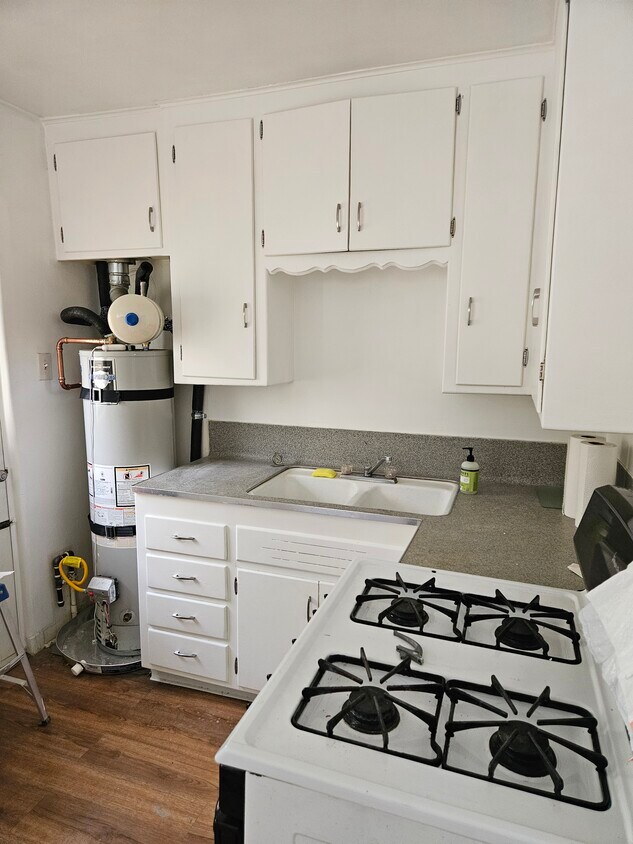 Cocina - 633 San Pedro Dr SE