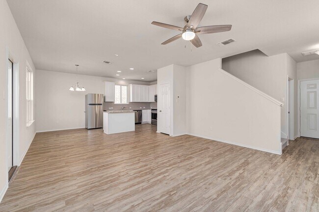 Building Photo - 158 Pepperbark Ln