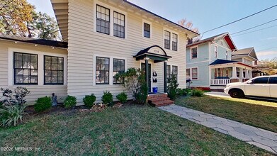 Building Photo - 2210 Myra St