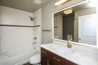 Building Photo - 5925 Almeda Rd