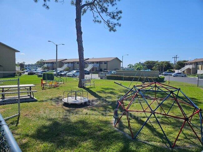 Foto del edificio - 4777 Orange Grove Blvd