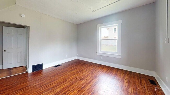 Foto del edificio - Charming 3-Bedroom Home in Canton, OH