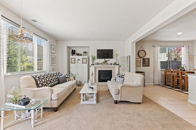 Foto del edificio - 2432 Orleans St