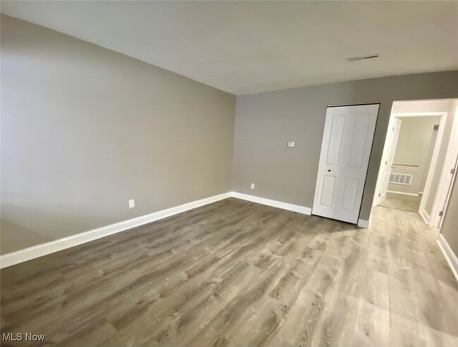 Foto del edificio - 2595 Terrace Ave