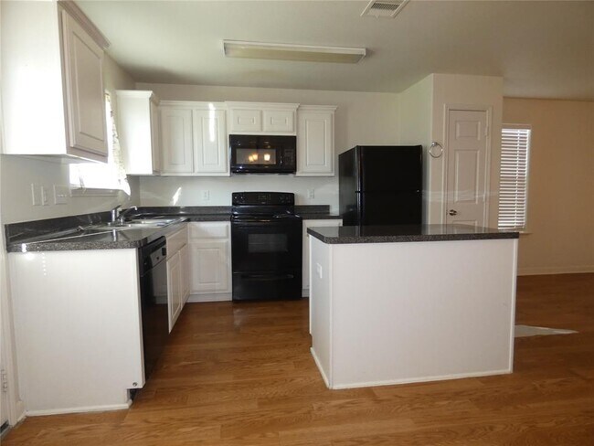 Foto del edificio - 4610 Tulip Garden Ct
