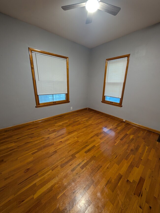 Foto del edificio - 528 NE Ohio Ave