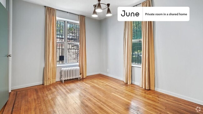 Building Photo - Private bedroom in 4 bed/1 bath Home