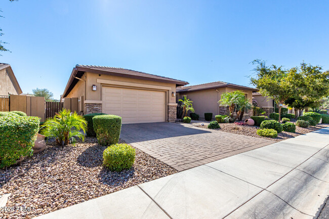 Building Photo - 3941 E Nolan Dr