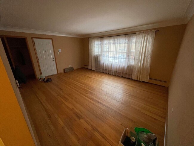 Foto del edificio - 4006 N Pontiac Ave