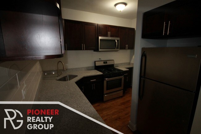 Foto del edificio - 6100 N Winthrop Ave