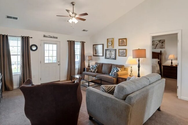 Building Photo - 2132 Murphys Chapel Dr