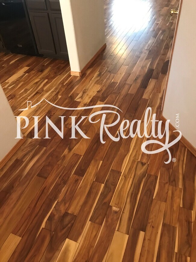 Foto del edificio - Charming Rancher with Fully Finished Basem...