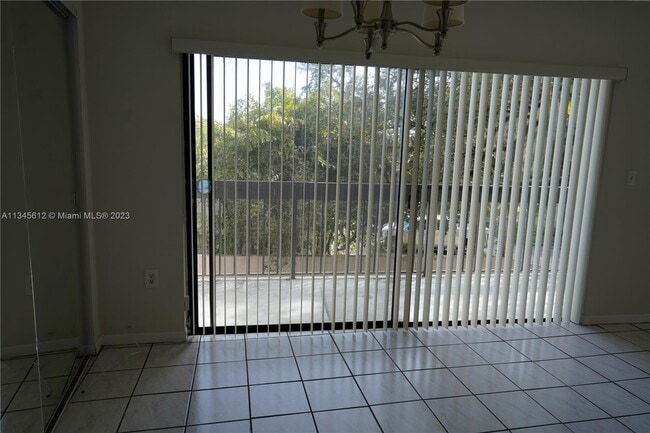 Building Photo - 5201 Orduna Dr