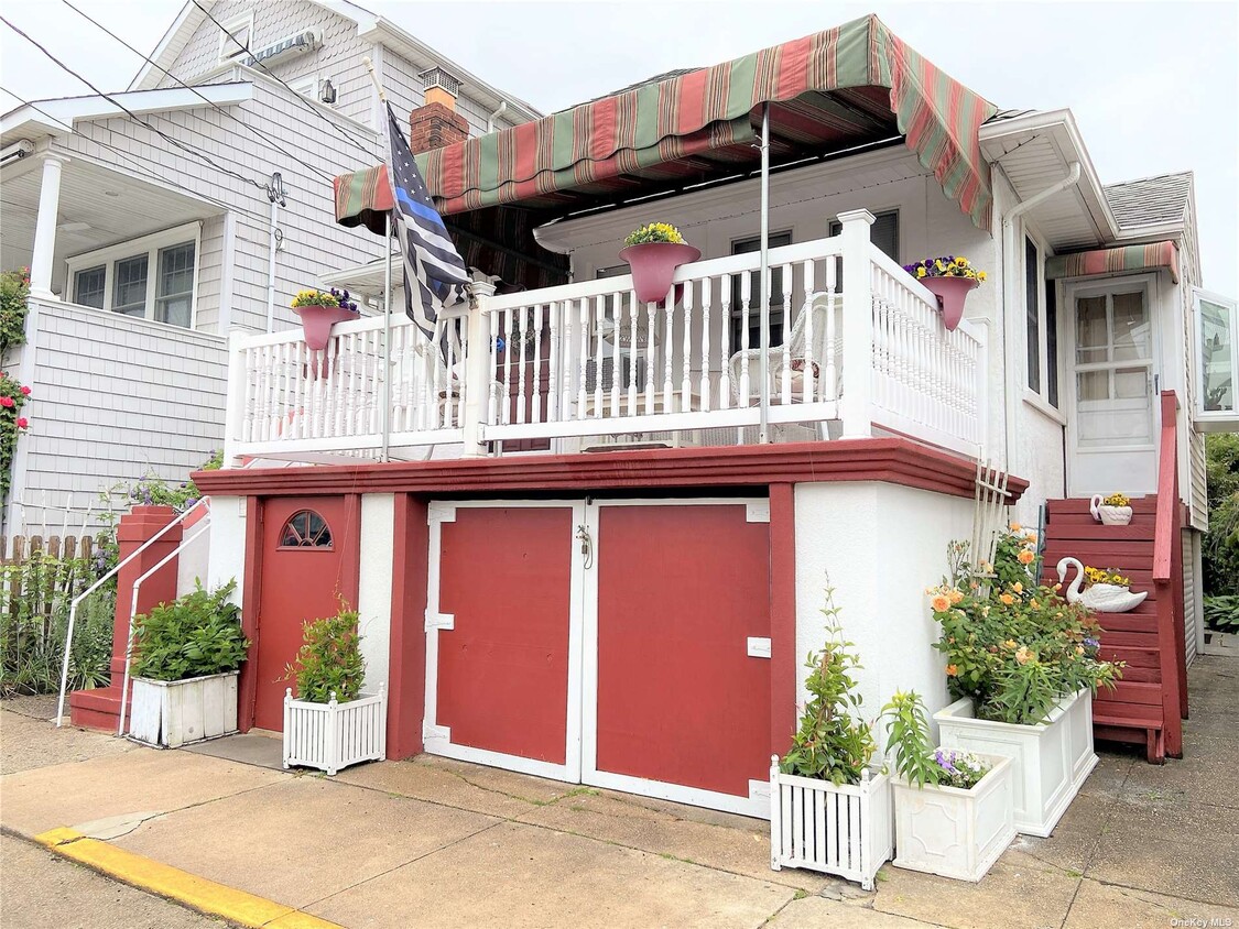 80 Rochester Ave, East Atlantic Beach, NY 11561 House Rental in East