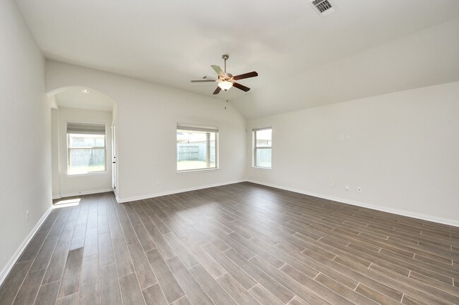 Building Photo - 12421 Berberry Dr