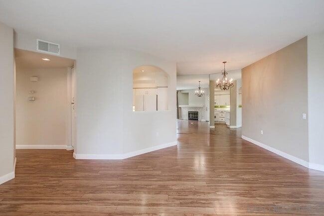Building Photo - 12079 Tivoli Park Row