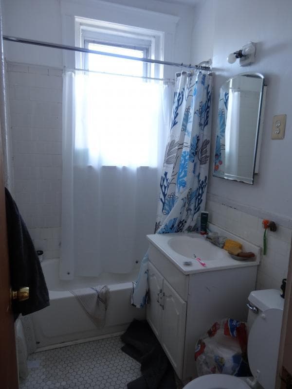 Building Photo - 46 Ashford St