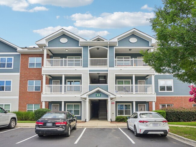 Foto del edificio - Village at Broadstone Station