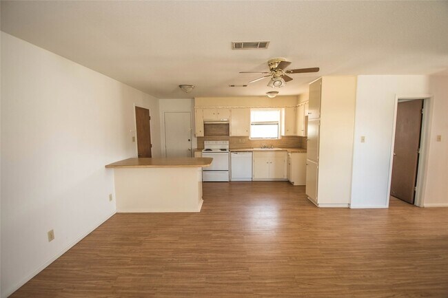 Foto del edificio - 712 N Keith St