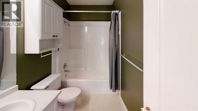 Photo du bâtiment - 11324-1192A 92a St