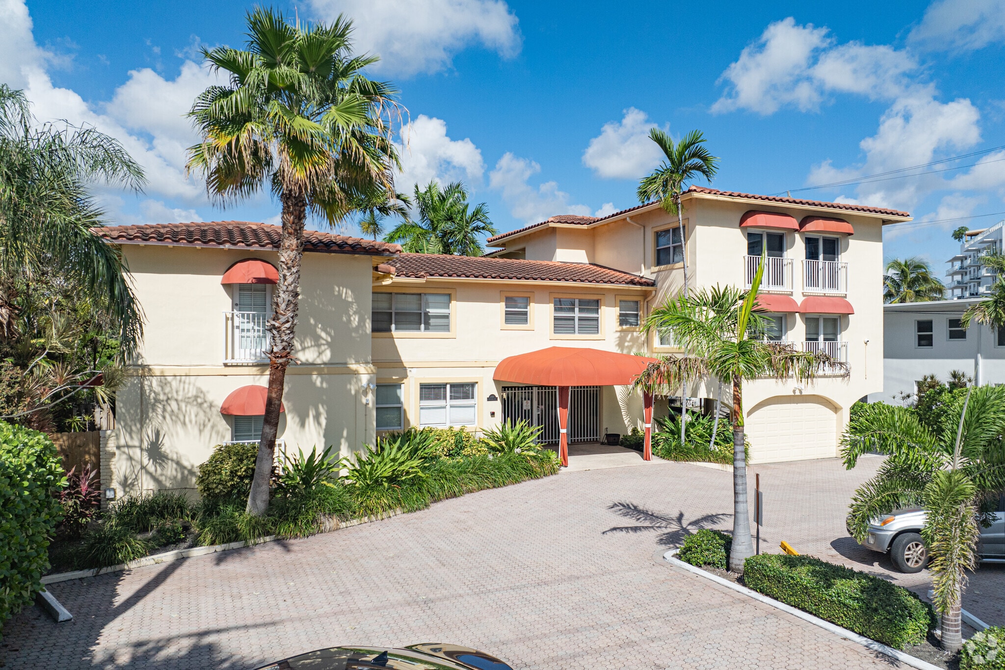 The Fort Lauderdale Yacht & Beach Club