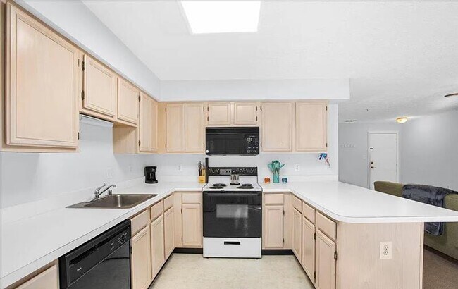 Foto del edificio - Stunning spacious 2 bedroom 2 bathroom unit