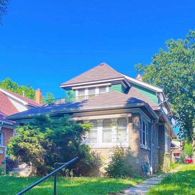 Building Photo - 3124 N. 45th St