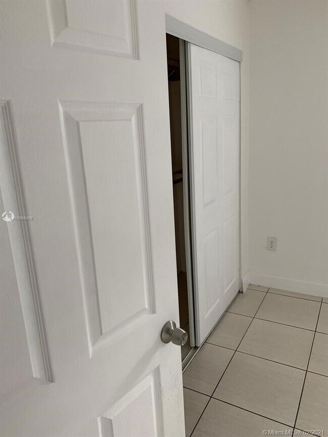 Foto del edificio - 11098 SW 107th St