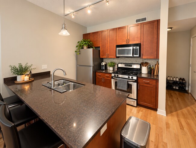Foto del edificio - 4311 N Sheridan Rd