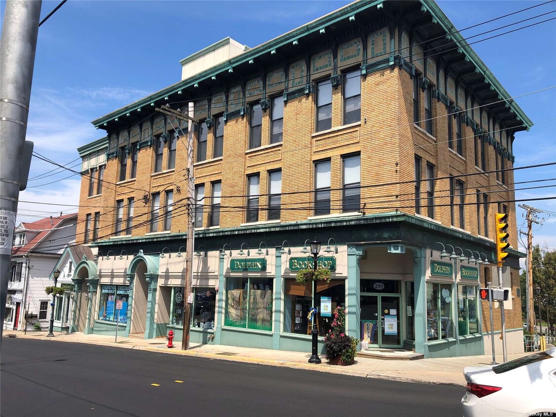 Foto principal - 303 Main St