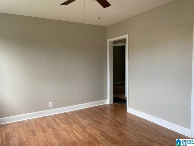 Building Photo - 1513 3rd St W