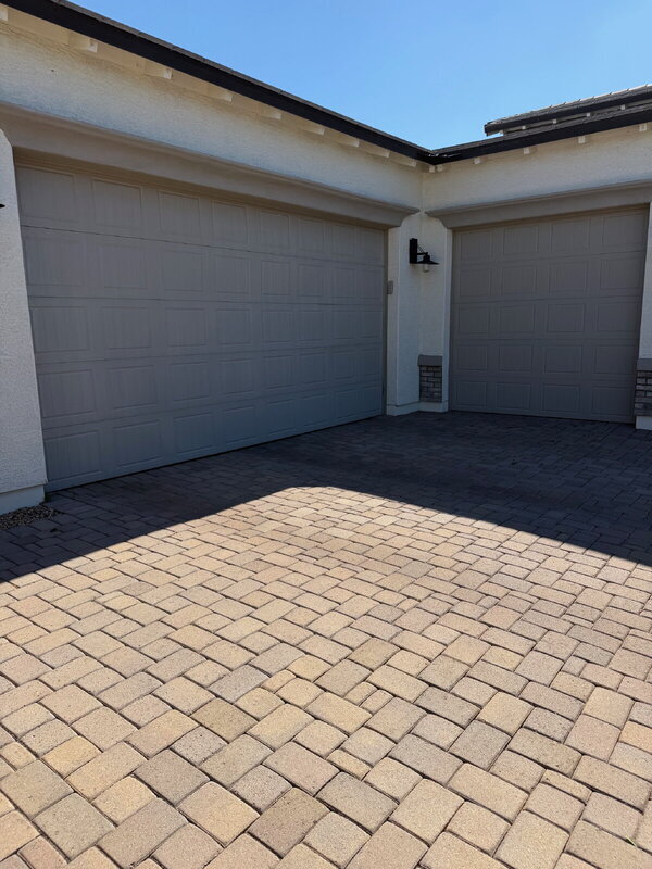 Building Photo - 4191 S Emerald Dr