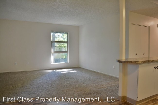Building Photo - 15951 Quarry Rd