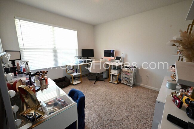 Foto del edificio - 4 Bed Crestview Home