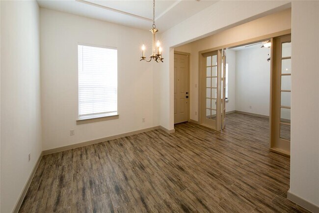 Foto del edificio - 8848 Bridge St