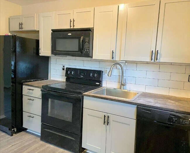 Foto del edificio - Single Family Home For Rent!