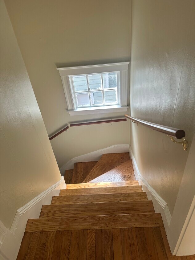 Primary Photo - 140 Westville St